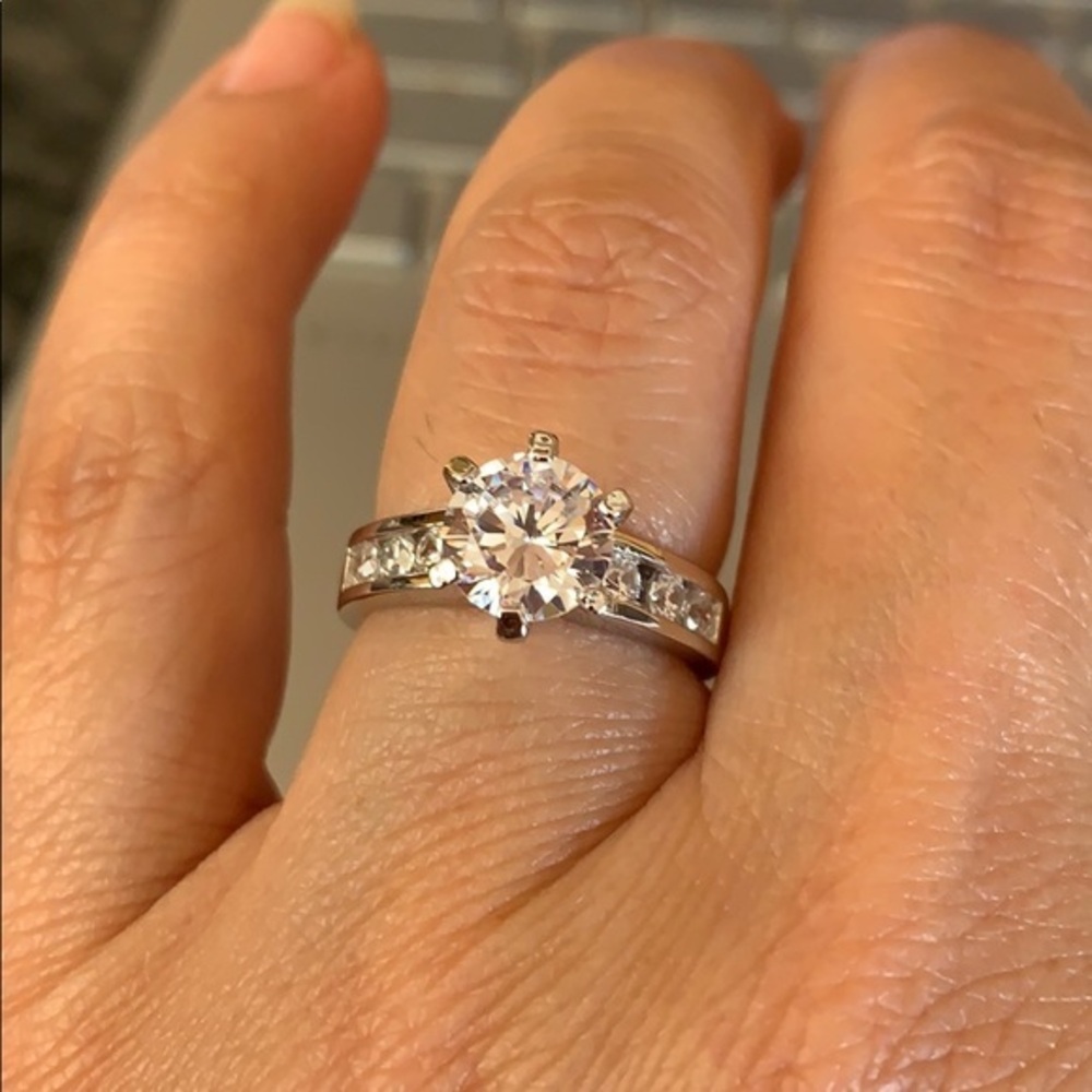 1.5ct Round CZ Solitaire Engagement Ring